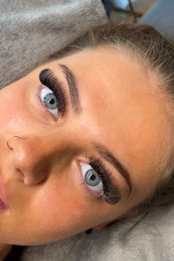lash1 Lashes